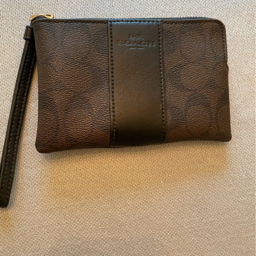 Coach F58035 Signature PVC Leather corner zip wristlet.  Black